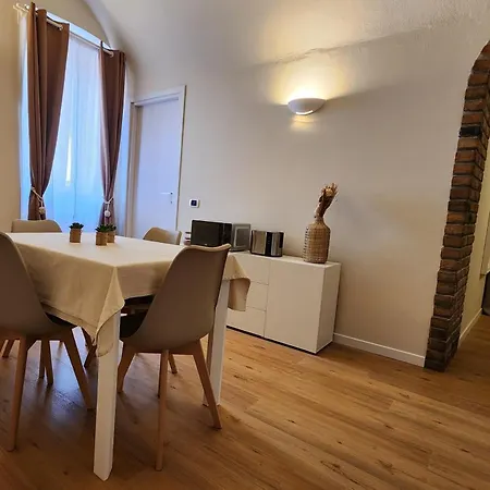 Classy Homes - C' Era Volta شقة *