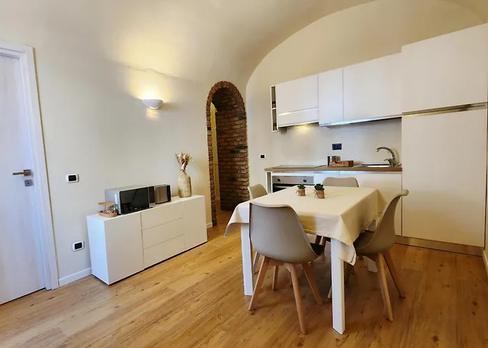 Classy Homes - C' Era Volta * San Remo