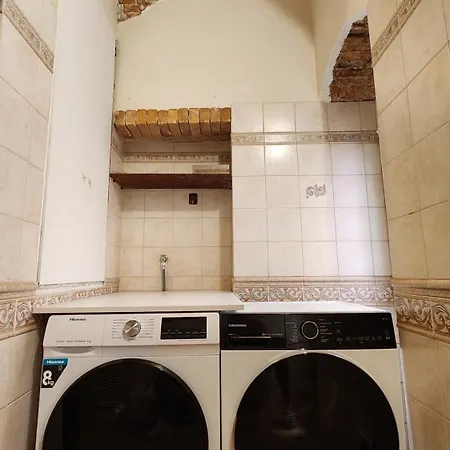 Classy Homes - C' Era Volta *